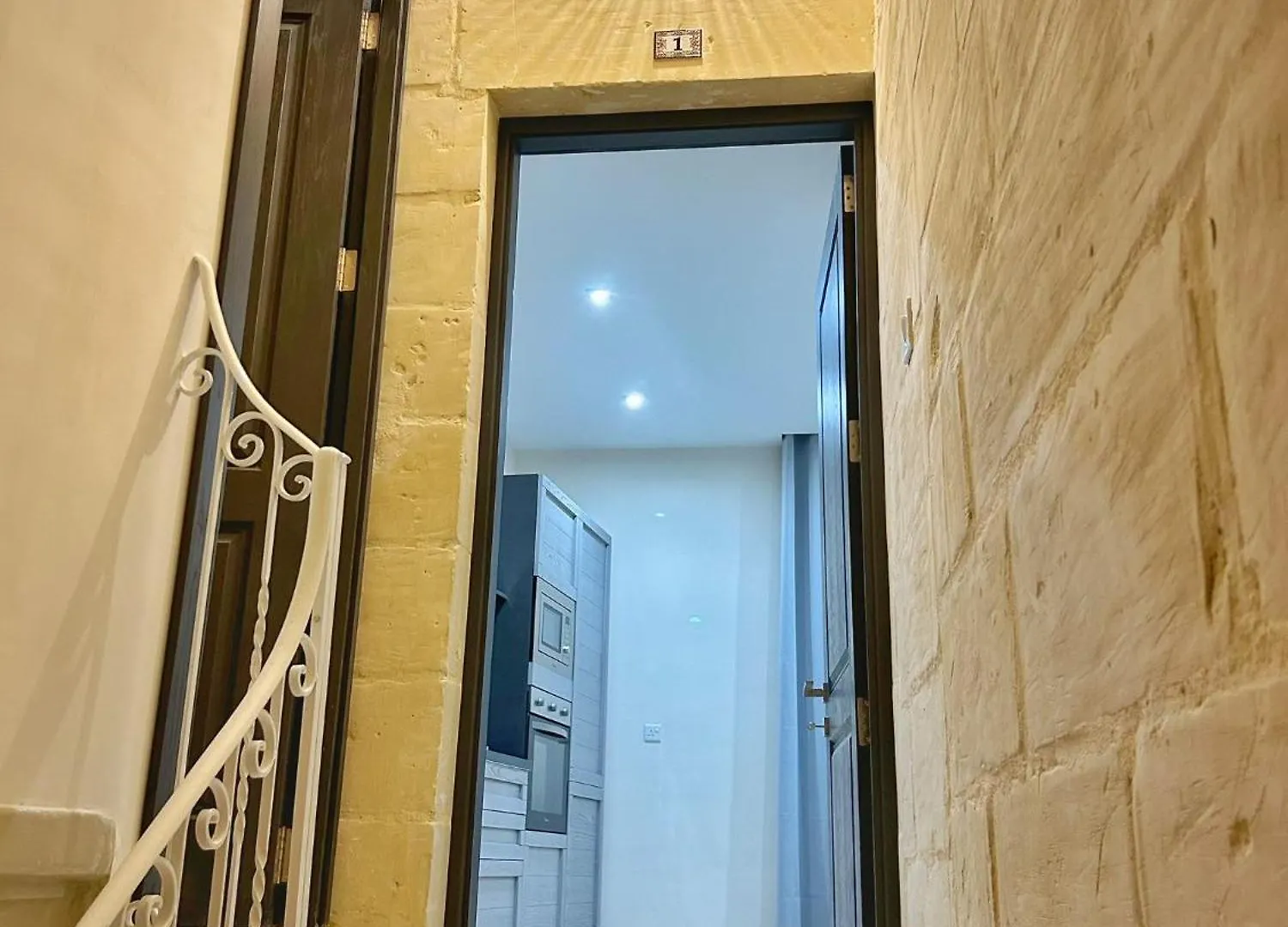 Senglea Apartment - Valletta Ferry